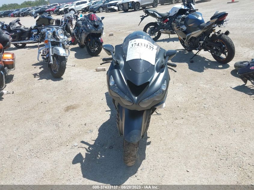 2016 KAWASAKI ZX1400 J JKBZXNJ12GA000874