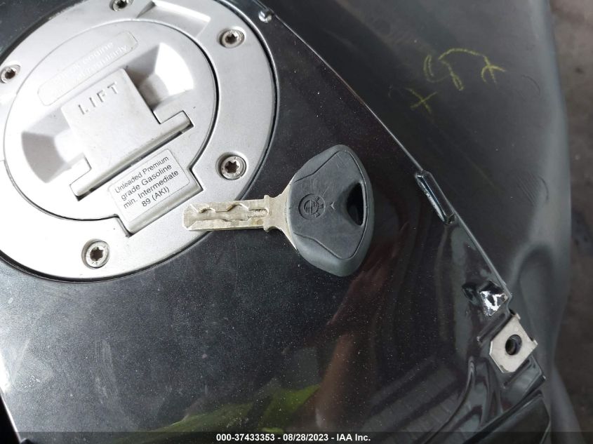 2011 BMW R1200 RT WB1044008BZW19615