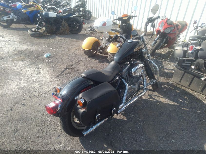 2010 HARLEY-DAVIDSON XL883 L - 1HD4CR21XAC401685