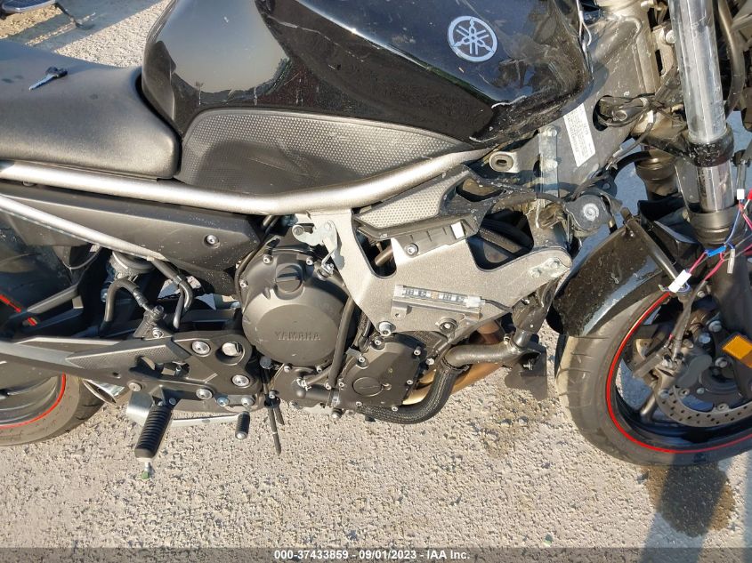 2014 YAMAHA FZ6 R - JYARJ18E2EA013162