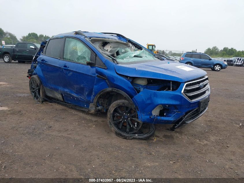 2018 FORD ESCAPE SE - 1FMCU9GD8JUD12636