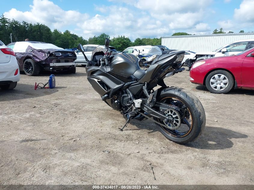 2023 KAWASAKI EX650 R - ML5EXER11PDA89510