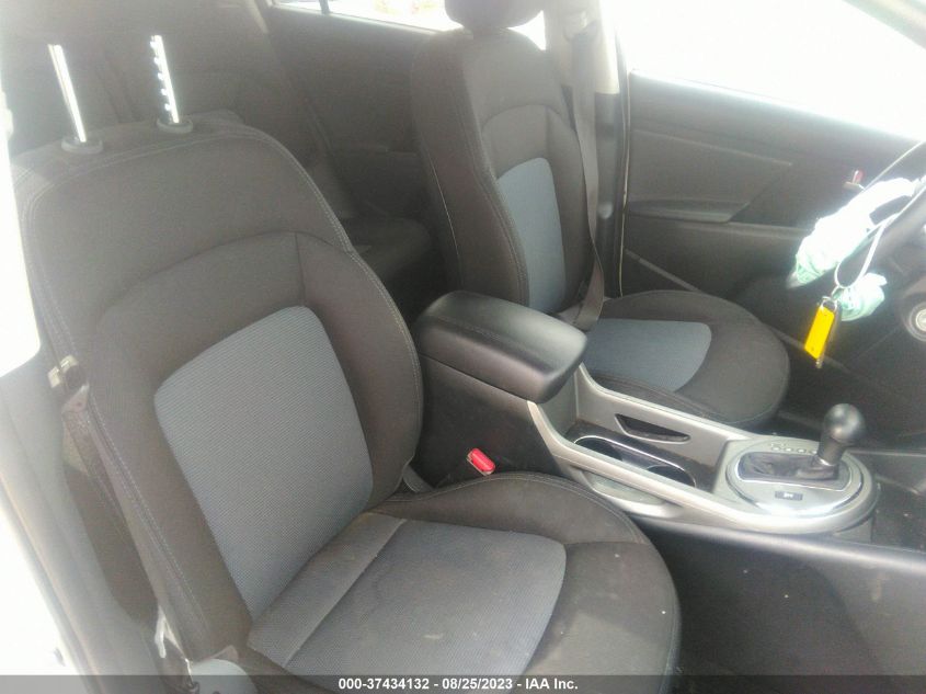 2016 KIA SPORTAGE LX - KNDPBCAC4G7870242