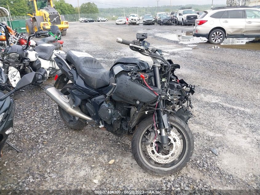 2015 TRIUMPH MOTORCYCLE TROPHY SE - SMTH02XK3FJ701593