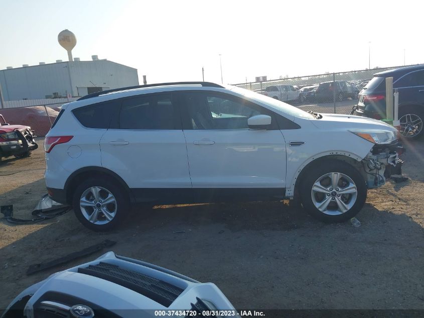 2015 FORD ESCAPE SE - 1FMCU0G95FUB82586