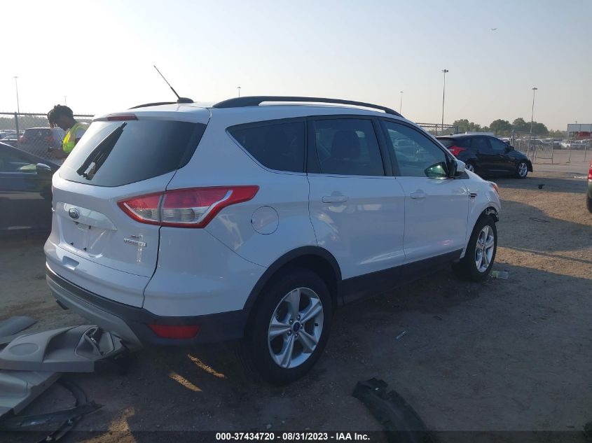 2015 FORD ESCAPE SE - 1FMCU0G95FUB82586