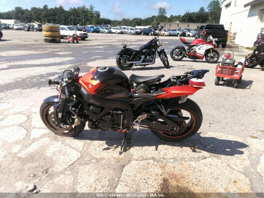 2009 SUZUKI GSX-R750 - JS1GR7LA492102673