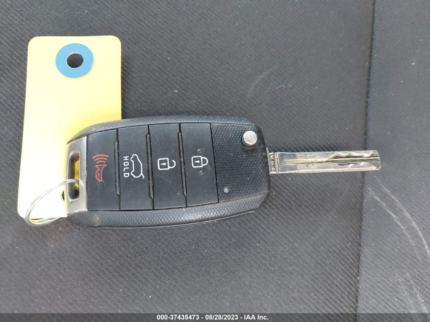 2015 KIA SOUL + - KNDJP3A56F7213076
