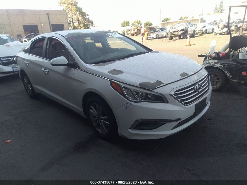 2015 HYUNDAI SONATA 2.4L SE - 5NPE24AF5FH009766