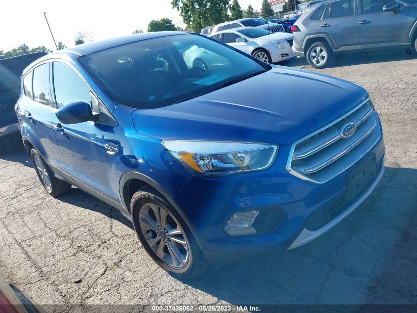 2017 FORD ESCAPE SE - 1FMCU0GD3HUB75949