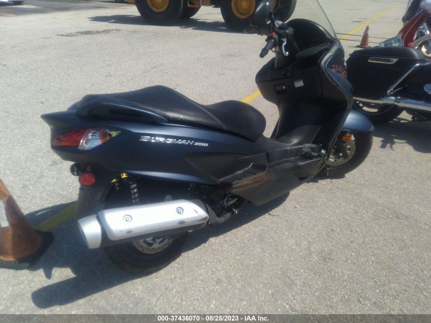 2022 SUZUKI UH200 MLCCH41A4N1600562