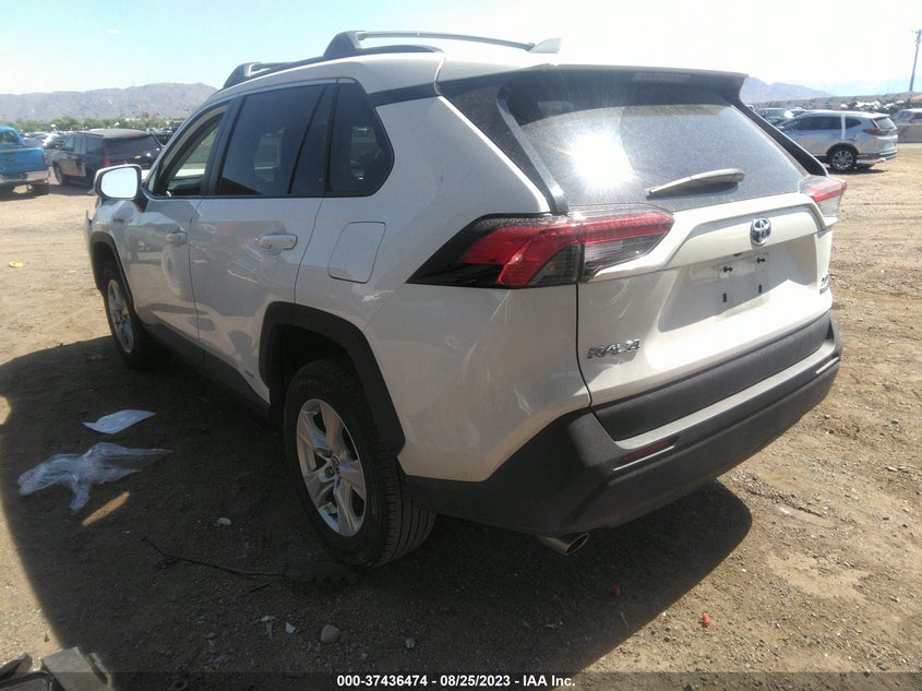 VIN 4T3RWRFV9MU015952 2021 TOYOTA RAV4 XLE