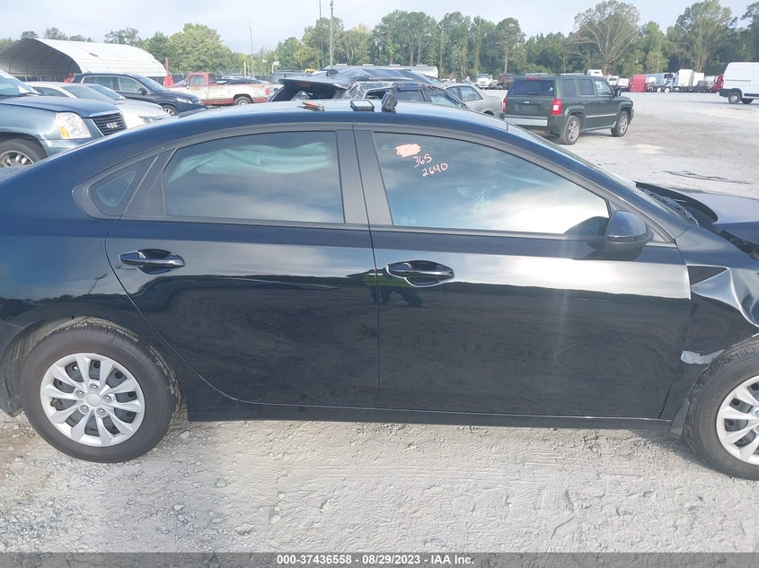 VIN 3KPF24AD1PE566067 2023 KIA FORTE LX