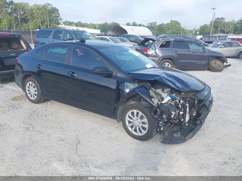 VIN 3KPF24AD1PE566067 2023 KIA FORTE LX