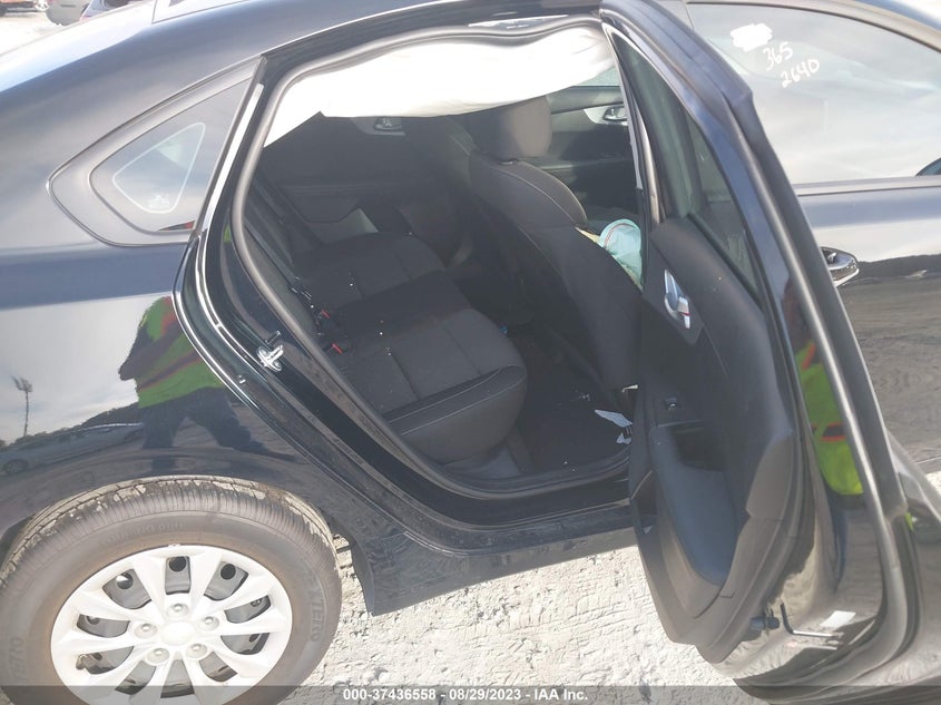 VIN 3KPF24AD1PE566067 2023 KIA FORTE LX