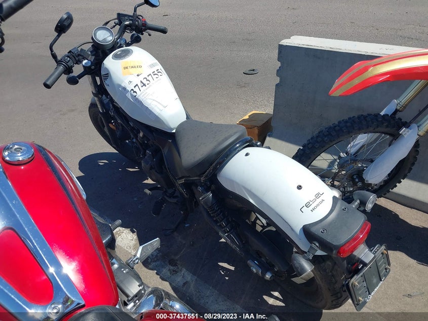 VIN MLHPC5656M5401094 2021 HONDA CMX500 A