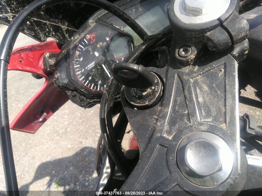 2015 YAMAHA YZFR3 MH3RH06Y3FK002496