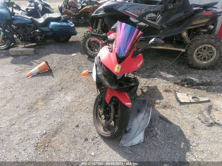 2015 YAMAHA YZFR3 MH3RH06Y3FK002496