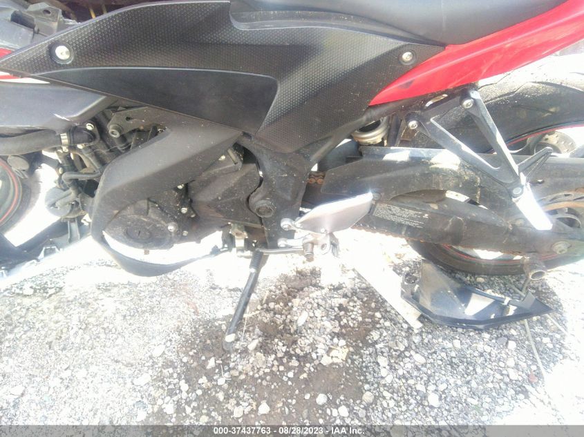 2015 YAMAHA YZFR3 MH3RH06Y3FK002496