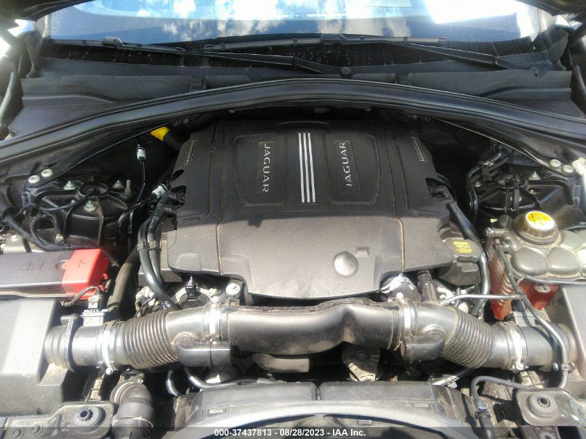 2019 JAGUAR F-PACE S - SADCM2FVXKA615477