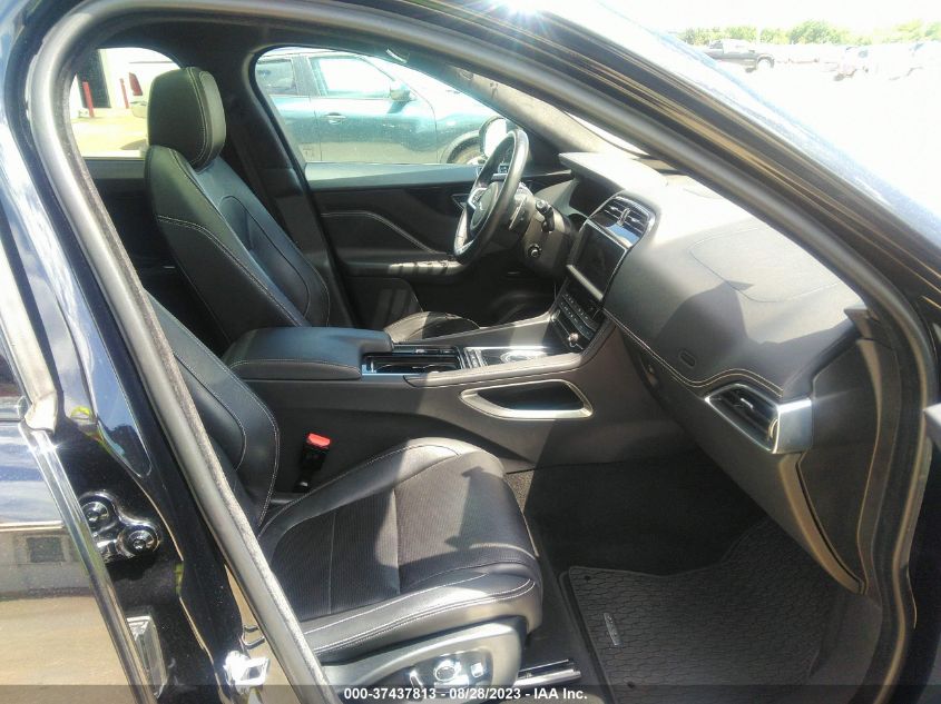 2019 JAGUAR F-PACE S - SADCM2FVXKA615477