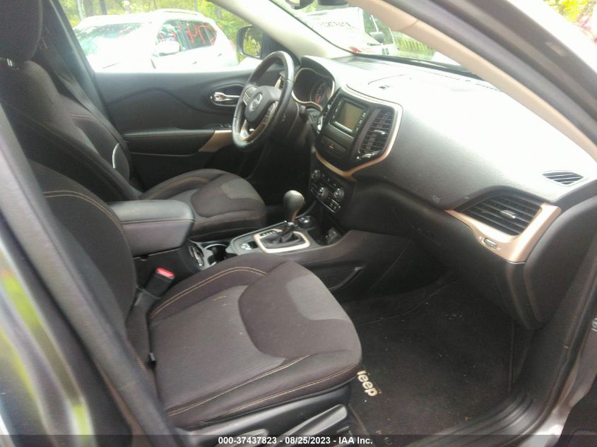2017 JEEP CHEROKEE LATITUDE - 1C4PJMCB6HW615676
