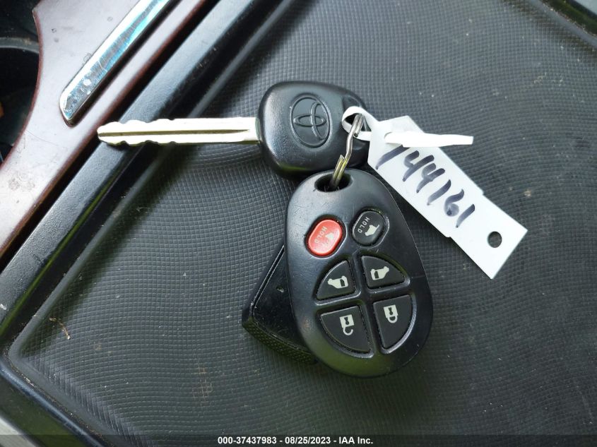 2013 TOYOTA SIENNA XLE AAS/XLE/LTD - 5TDYK3DC4DS302140