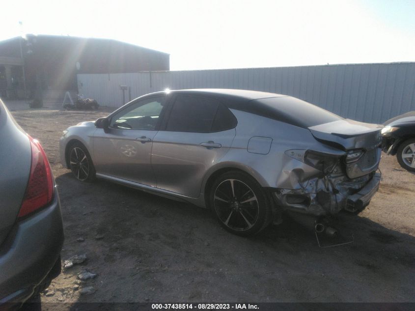 2018 TOYOTA CAMRY XSE - 4T1B61HK8JU047320