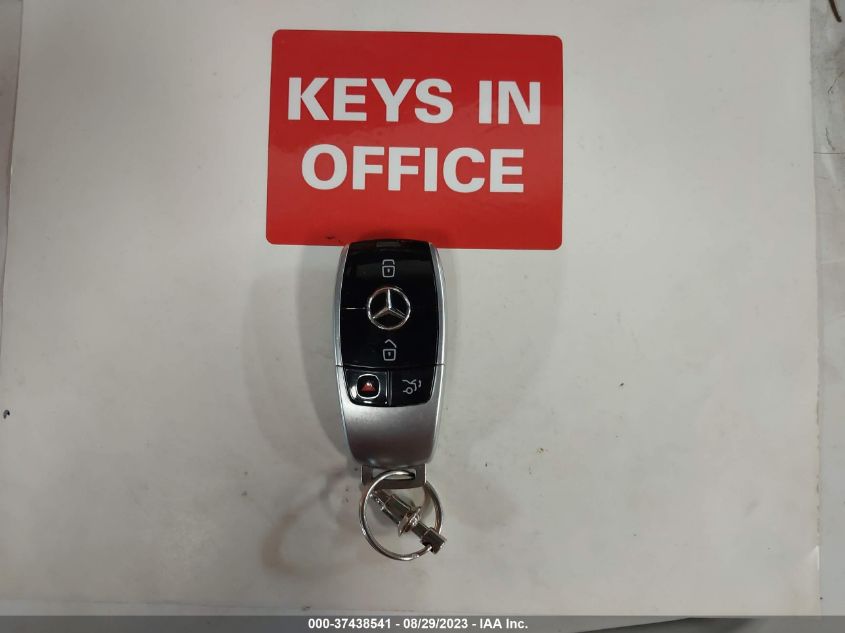 2017 MERCEDES-BENZ E-CLASS E 300 - WDDZF4KB9HA210300