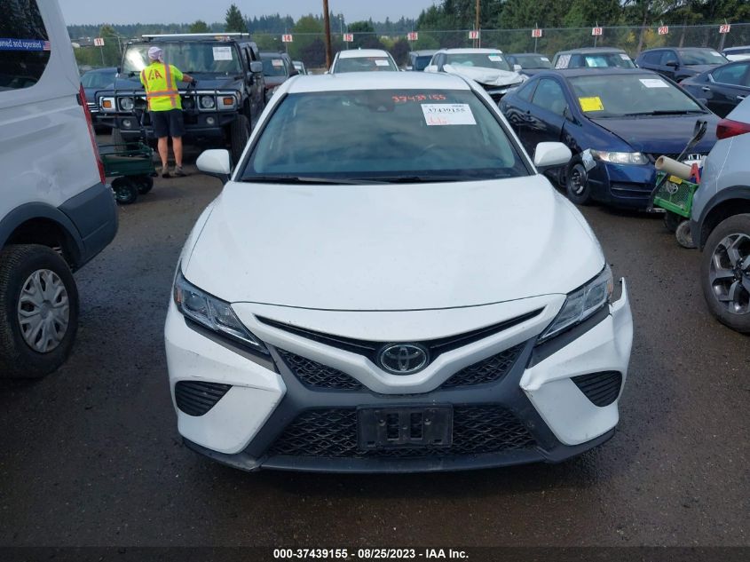 2020 TOYOTA CAMRY SE - 4T1G11AK0LU943385