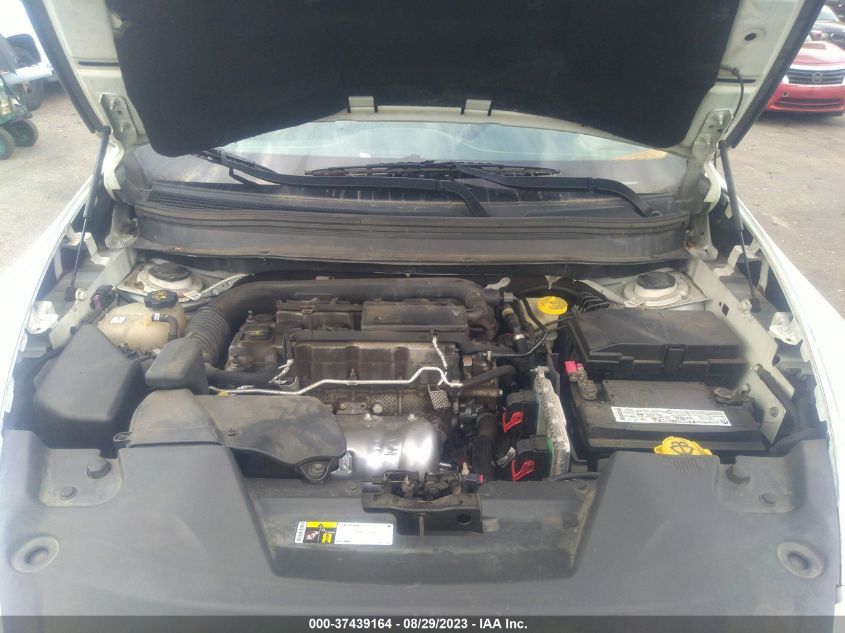 2015 JEEP CHEROKEE LATITUDE - 1C4PJLCB8FW532161
