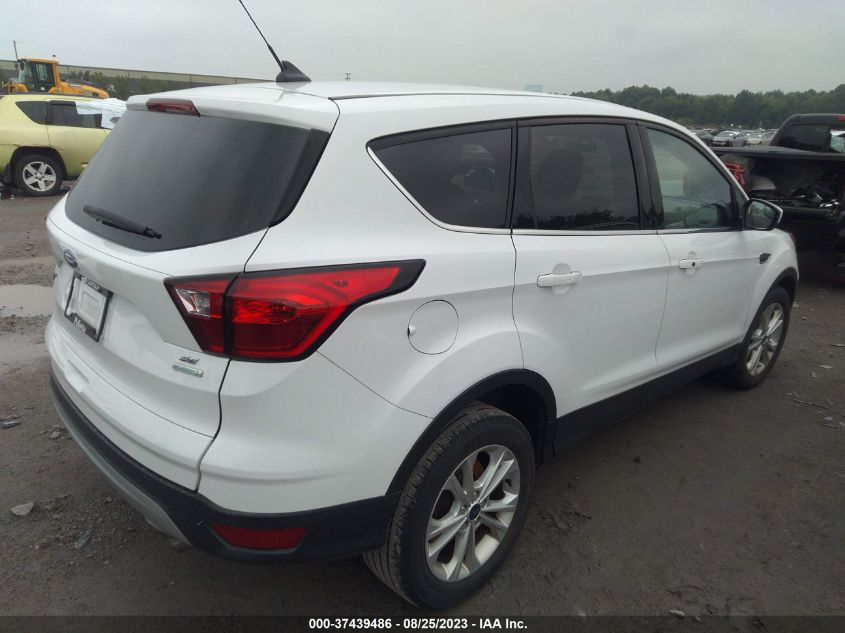 2019 FORD ESCAPE SE - 1FMCU0GD3KUC57526