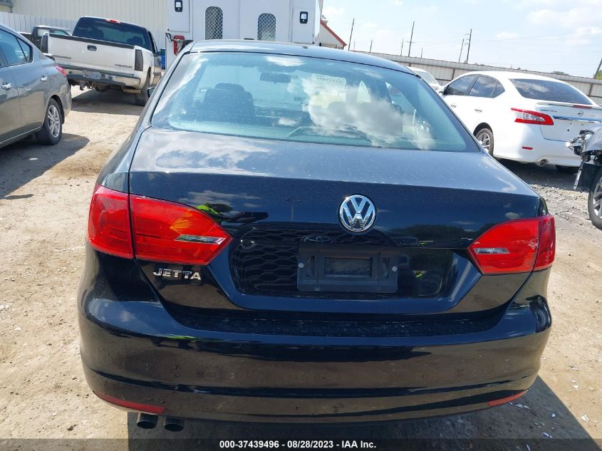 2014 VOLKSWAGEN JETTA SEDAN S - 3VW2K7AJ8EM304097