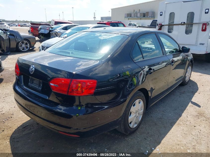 2014 VOLKSWAGEN JETTA SEDAN S - 3VW2K7AJ8EM304097
