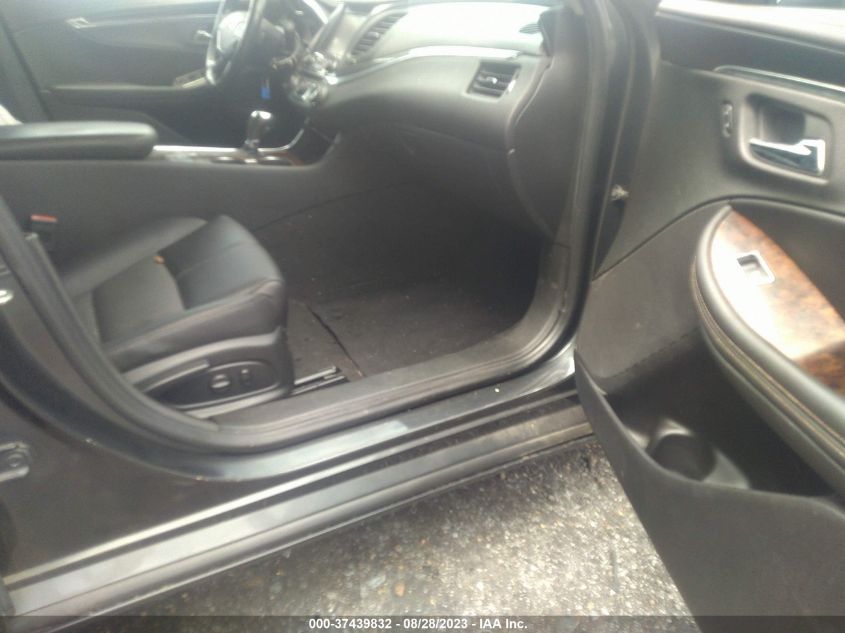2015 CHEVROLET IMPALA LT - 2G1125S38F9113530