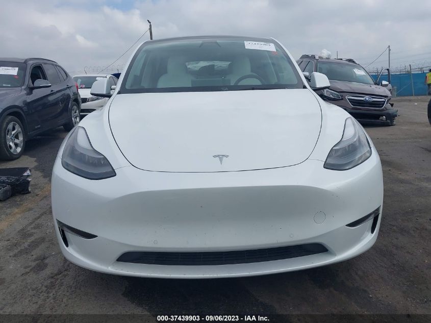 7SAYGDEFXNF339024 Tesla Model Y PERFORMANCE 11