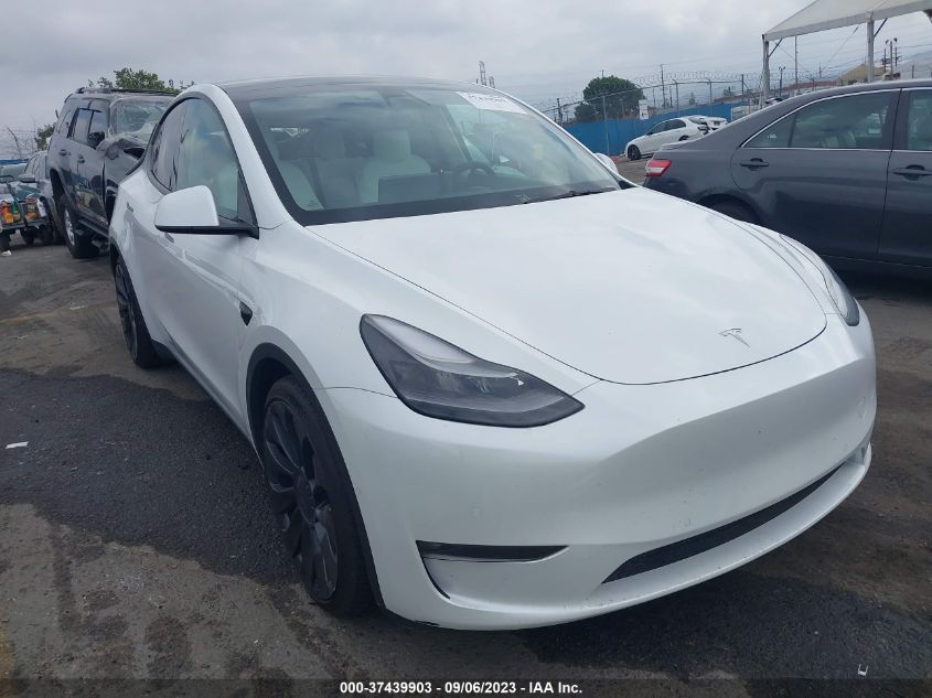 7SAYGDEFXNF339024 Tesla Model Y PERFORMANCE