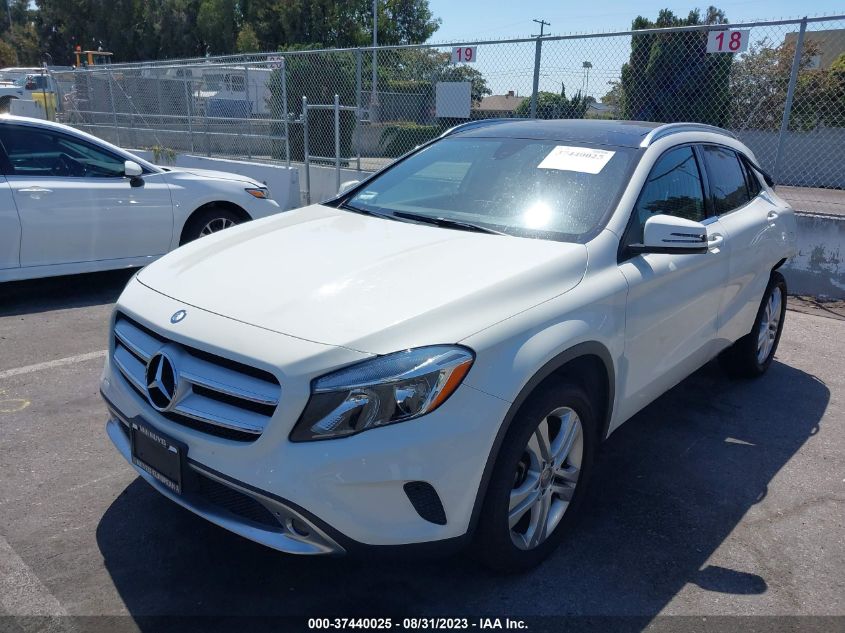 2016 MERCEDES-BENZ GLA 250 - WDCTG4GB0GJ246035