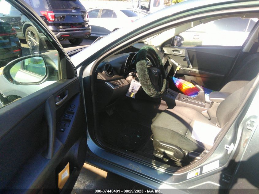 2013 MAZDA MAZDA3 I SV - JM1BL1TF7D1717856