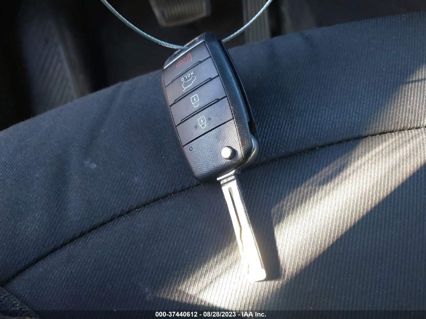 2014 KIA SOUL + - KNDJP3A53E7714814