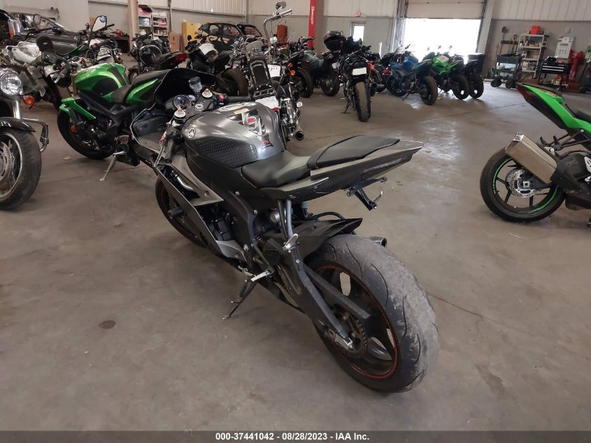 2013 YAMAHA YZFR6 JYARJ16E9DA028355