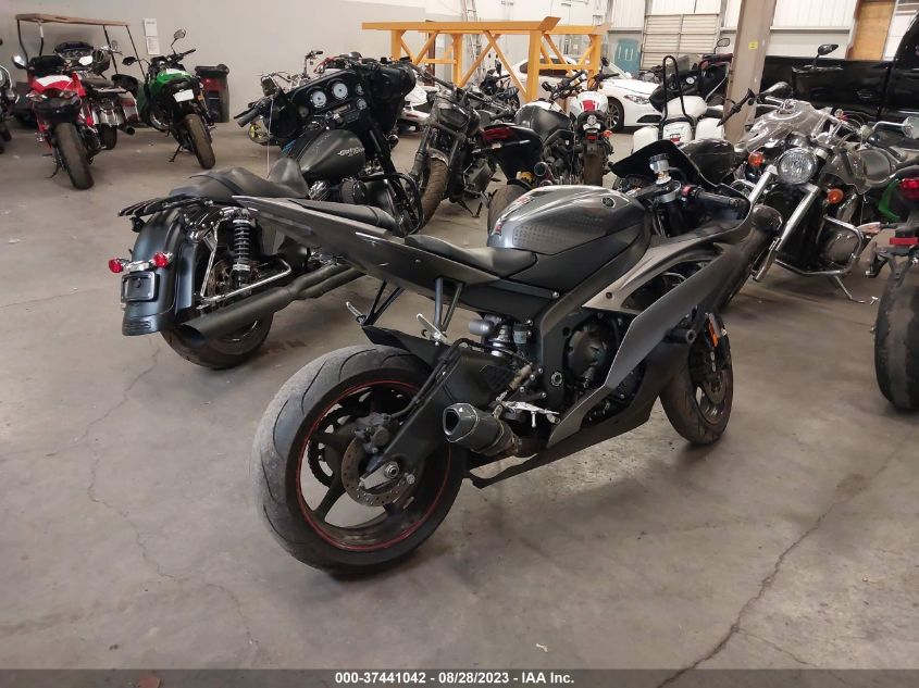 2013 YAMAHA YZFR6 JYARJ16E9DA028355