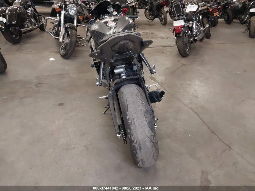 2013 YAMAHA YZFR6 JYARJ16E9DA028355
