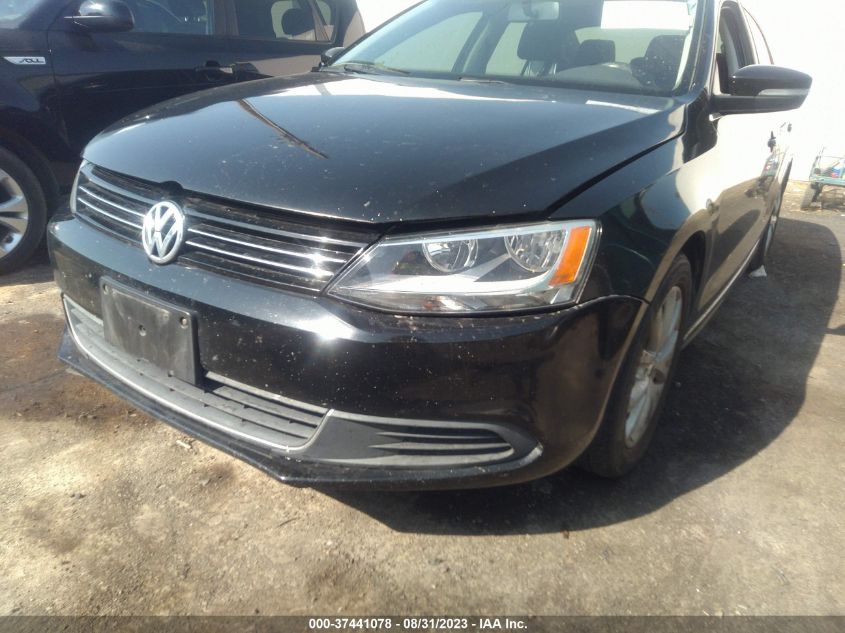 2014 VOLKSWAGEN JETTA SEDAN SE W/CONNECTIVITY - 3VWD17AJ4EM221939