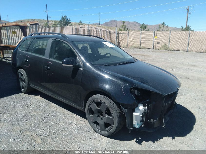 2013 VOLKSWAGEN JETTA SPORTWAGEN - 3VWPP7AJ6MD670890