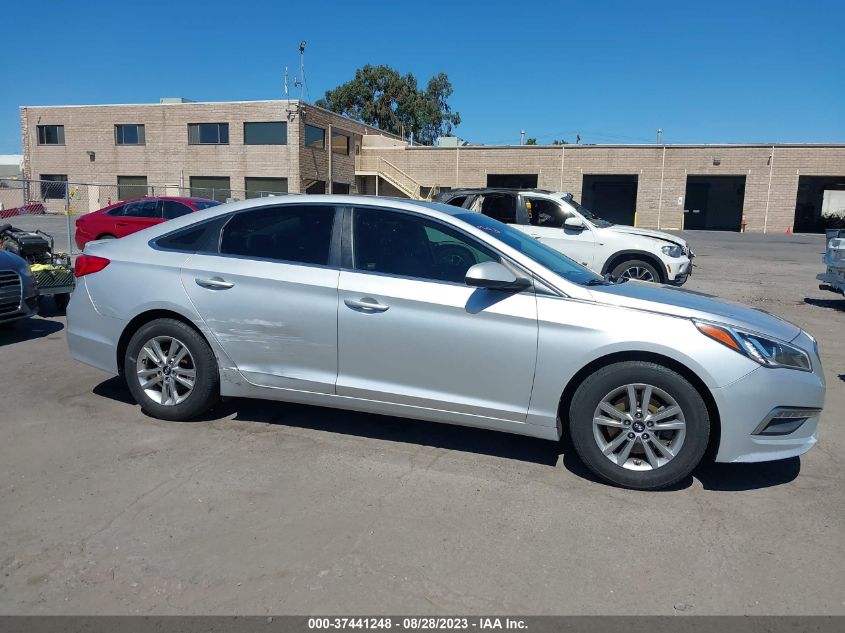 2015 HYUNDAI SONATA 2.4L SE - 5NPE24AF4FH158301