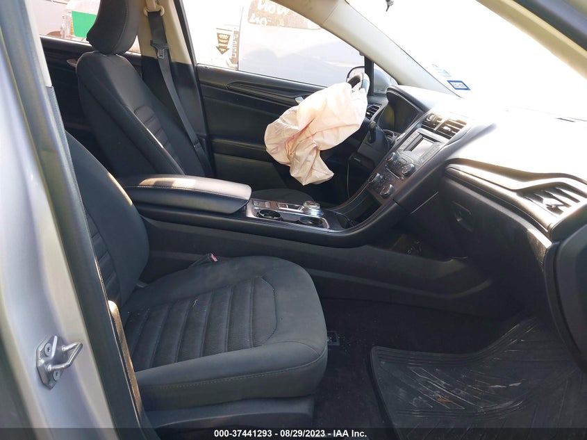 VIN 3FA6P0G73JR109620 2018 FORD FUSION S