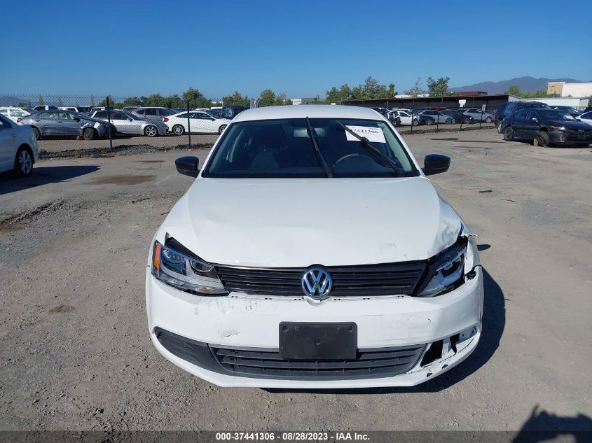 2014 VOLKSWAGEN JETTA SEDAN S - 3VW2K7AJ6EM333923