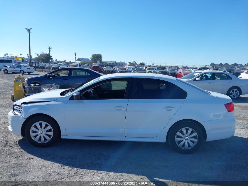 2014 VOLKSWAGEN JETTA SEDAN S - 3VW2K7AJ6EM333923