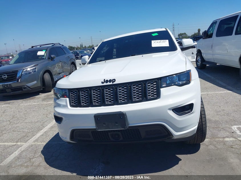 VIN 1C4RJEAG0LC379663 2020 JEEP GRAND CHEROKEE LAREDO